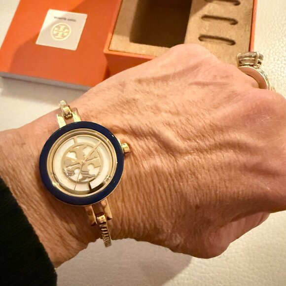 NIB TORY BURCH REVA BANGLE WATCH GIFT SET TBW4029 $279 GOLD TONE MULTICOLOR - Picture 6 of 10